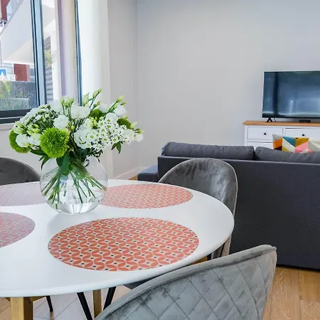 The Shoreline 1 By Portugal Portfolio Daire *